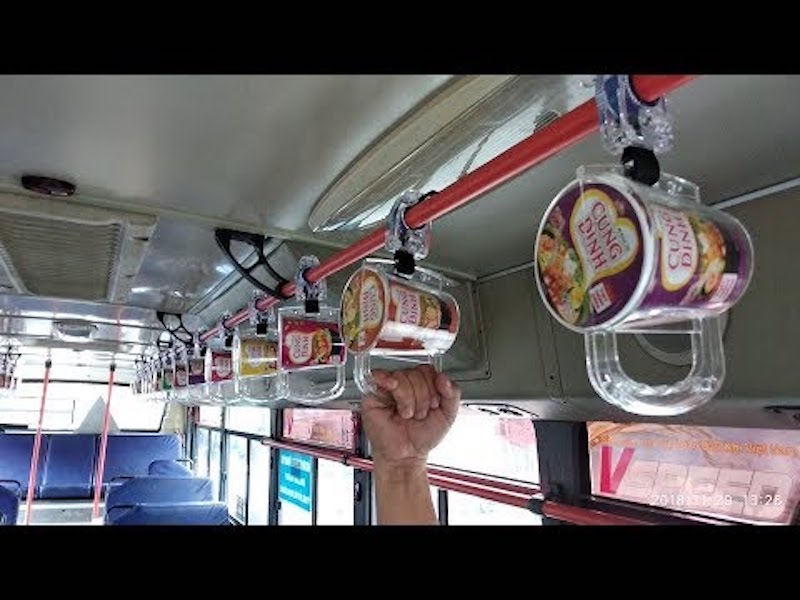 Quảng cáo tay cầm xe bus 3D