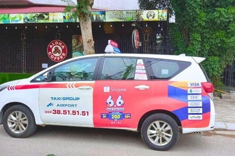 Quảng cáo trên taxi Group