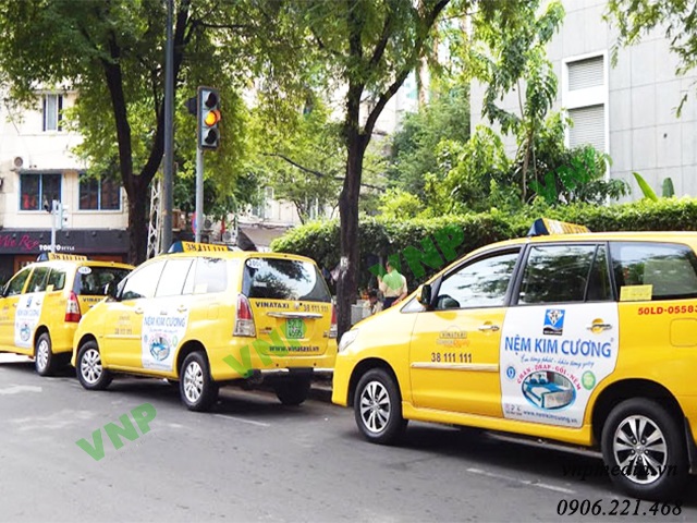 quảng cáo taxi công cụ truyền thông marketing