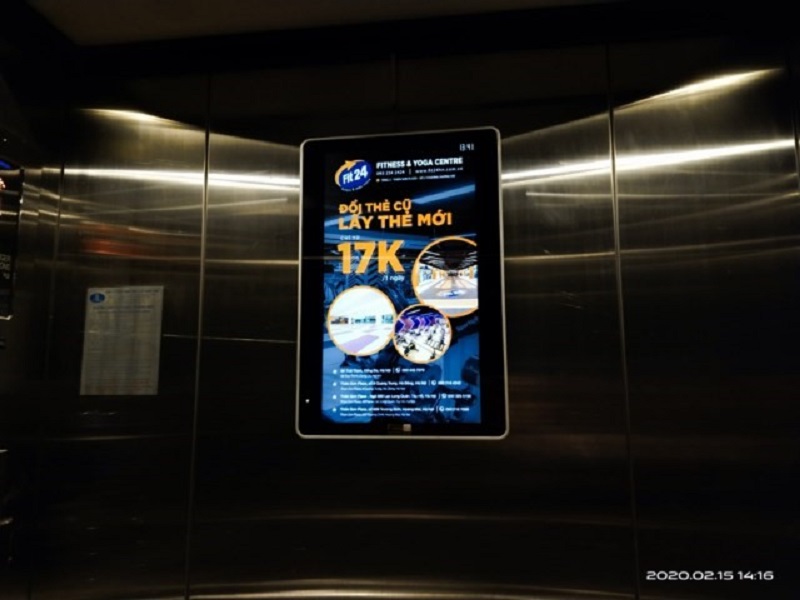 Quảng cáo LCD- Frame trong thang máy hấp dẫn