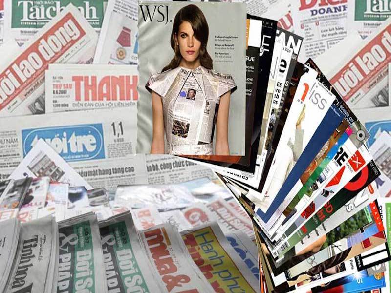 Khác biệt giữa báo giấy và tạp chí